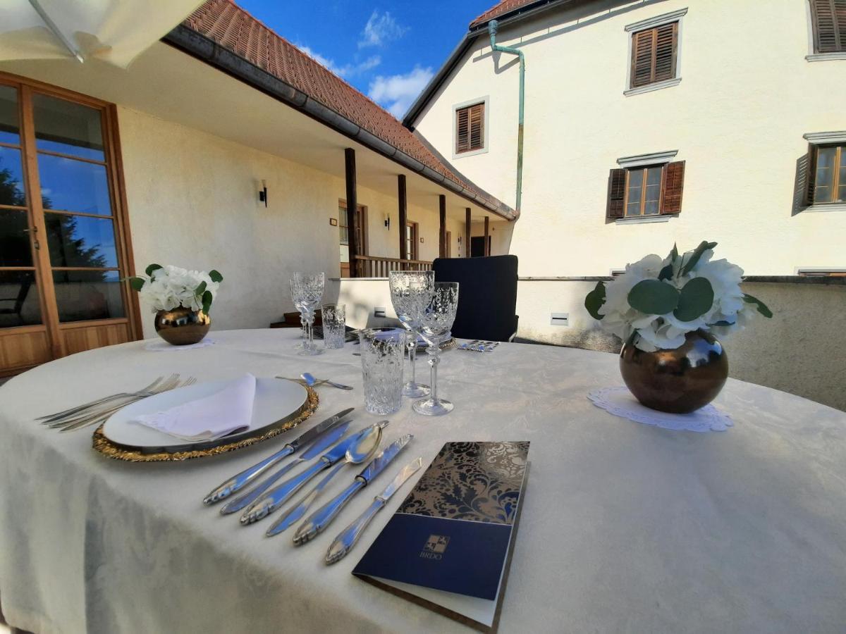 Grad Strmol Villa Cerklje na Gorenjskem Exterior photo