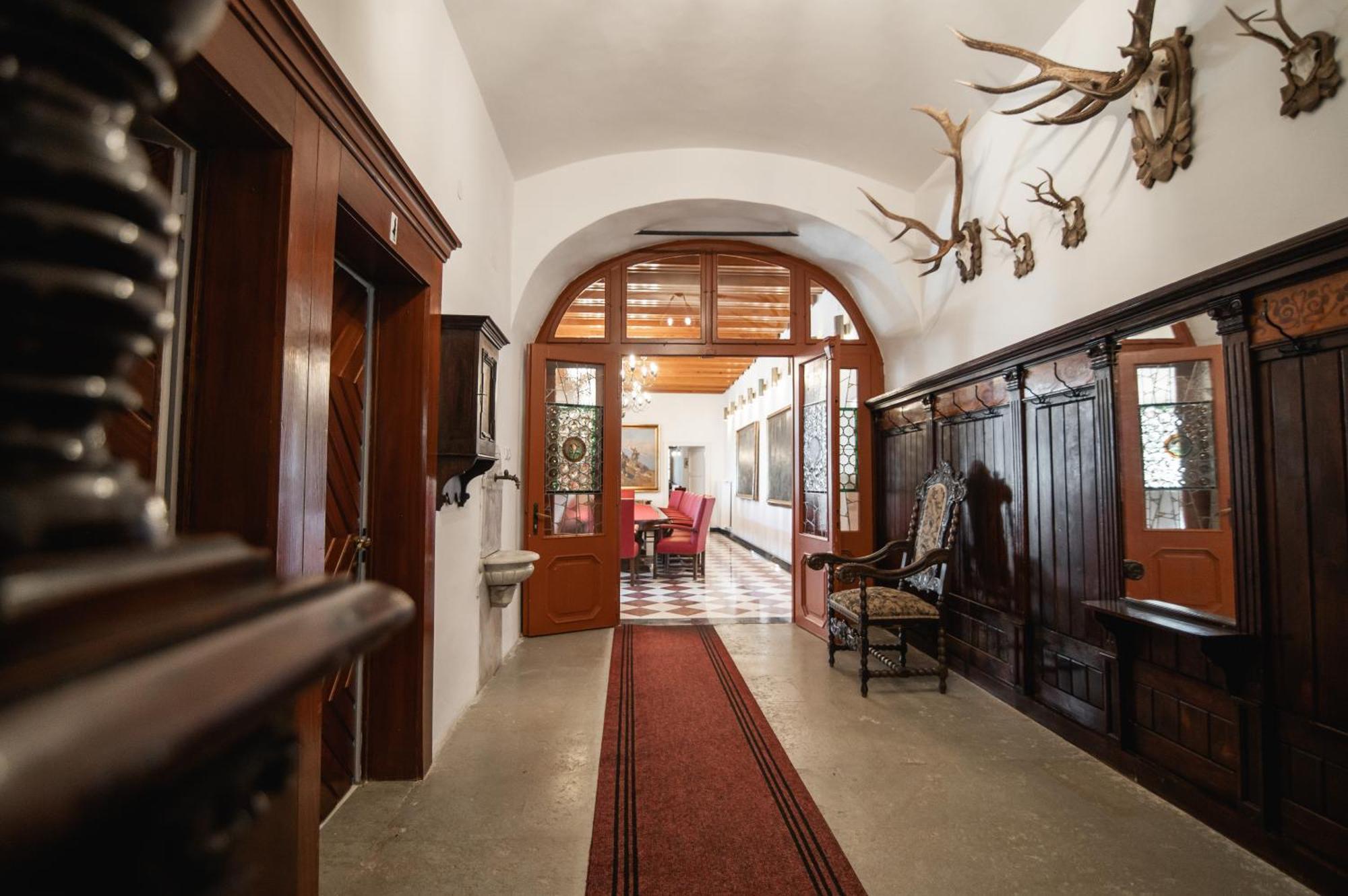 Grad Strmol Villa Cerklje na Gorenjskem Exterior photo